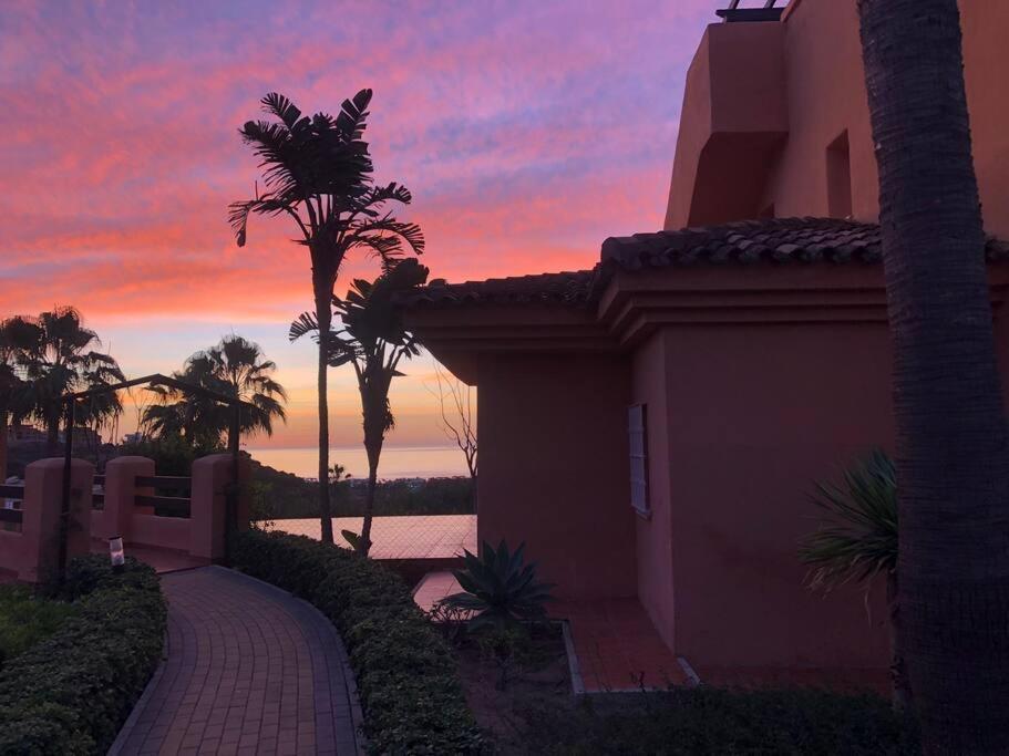 Schoenes Penthouse Mit Meerblick Pura Vida Bahia de Casares 외부 사진